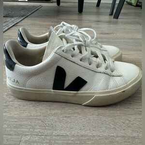 Veja campo sneaker